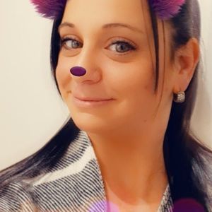 Meet your Posher, Nadia